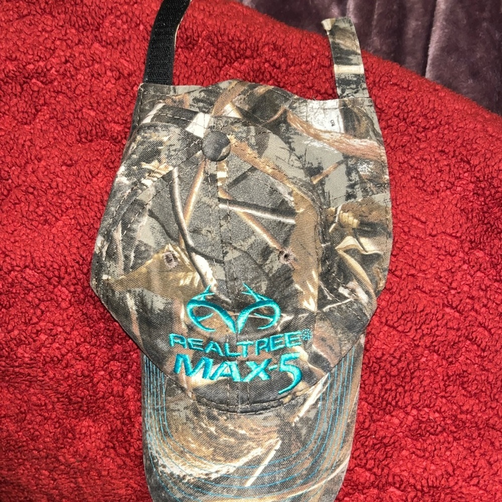 REALTREE MAX-5 unisex Velcro ball cap, camo worn once teal green white